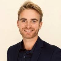 Sandra Correll's Instagram, Twitter & Facebook