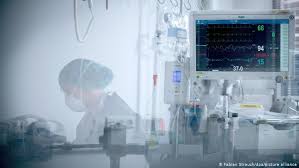 Coronavirus Digest French Hospitals Transfer Critically Ill Covid 19 Patients To Germany News Dw 07 11 2020