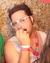 Numa fazenda no interior de são paulo. Tiago Abravanel Wikiwand