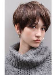 homie tokyo デザインカラー丸みショート無造作カール145坂本 l022743365 ホーミートウキョウ homie tokyo のヘアカタログ ホットペッパービューティー ショートカット 髪型 毛先パーマ ヘアカット