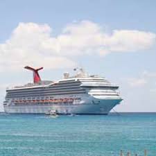 The average pay range for a cruise ship captain varies greatly (as much as $31,328), which suggests there may be many opportunities for advancement and increased pay based on skill level, location and years of experience. Cruise Ship Chef Jobs Chef De Partie Executive Chef Sous Chef