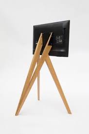 Du suchst die herausforderung und willst lieber einen dartständer selber bauen? 44 Diy Tv Halterungen Ideen Tv Stander Tv Halterung Tv Mobel