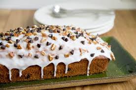 Gateau Au Yaourt Et Pepites De Chocolat Glacage Noix De Pecans Et Citron Sur La Godiche Pepite Chocolat Gateau Yaourt Gateau