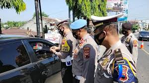 Gangguan yang menyebabkan padamnya sebagian pelanggan di wilayah cawang, rawajati, pengadegan, kebon pala, batu ampar, cililitan, cijantung, dan kramatjati dikarenakan adanya gangguan jaringan listrik 150 kilovolt, kata. Gangguan Listrik Wilayah Bojonegoro Pln Tuban Bakal Lakukan Pemadaman Berikut Lokasi Dan Jadwalnya Suaradata Com