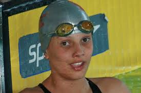 Nuoto, Fissneider d'argento agli Assoluti