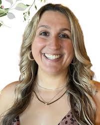 Lisa Musolino's Instagram, Twitter & Facebook