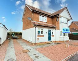 There are 4 ways to get from london to dalston bus garage by train, bus, taxi or foot. Property For Sale On Dinwiddie Drive Dumfries