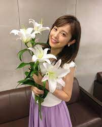 instagram 久慈 フラワーガールドレス 美人 アナウンサー