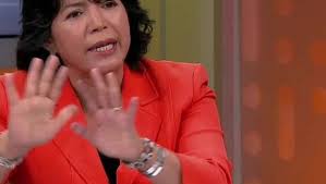 En twitter se volvió tendencia el fpmr por una imagen que circuló hace unos meses en la que supuestamente se muestra a yasna provoste siendo participe del grupo. El Informante 24horas