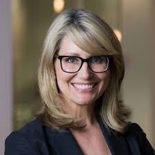 Jennifer Ives's Instagram, Twitter & Facebook