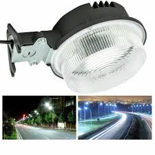 Discover the selective led security lights dusk to dawn range on alibaba.com. Led Barn Outdoor Light Street Security Yard Garage Dusk To Dawn Garden Lighting For Sale Online Ebay