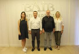 Antalya Gazeteciler Cemiyeti Başkanı İdris Taş ve ihracatçı firmamız GF  Gıda ve Tarım Ürünleri'nin kurucuları Gonca Demirci ve Funda Çelik, BAİB  Başkanımız Ümit Mirza Çavuşoğlu'nu ziyaret etti.