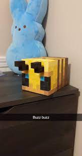 Honey blocks, beehives, release date, and more the latest addition to minecraft recently has been the arrival of, you guessed it, bees! I Made A Minecraft Bee Out Of Wood Cubes Because I Saw Someone Else Do It Better Than Me R Minecraft