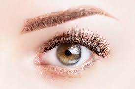 Le Lash Lift La Nouvelle Technique De Rehaussement De Cils Maison Tuto En 2020 Rehaussement Cils Cils Longs Cils