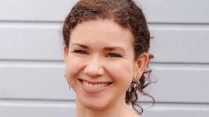 Mundy launches Lansdowne Literary