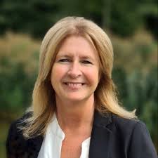 Ontwikkelen bij Kuijpers: geen probleem! Als opleidingscoördinator mag ik  veel collega's helpen met hun cursus of training. Afgelopen donderdag de  10de groep collega's hun welverdiende diploma voor…