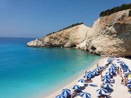 O agentie de turism ce vinde prin intermediul unui turoperator o excursie in spatiul extracomunitar aduc drept argument si prevederile punctului 63 alineatul (6) din normele de aplicare ale codului fiscal prin care se considera ca agentiile de turism. AgenÅ£iile De Turism Trimit Anual Peste 300 000 De Turisti In Turcia Bulgaria Si Grecia CaÅ£i Turisti Vor Mai Merge In VacanÅ£Ä Si Care Sunt Sansele Ca Sectorul SÄ Si RevinÄ