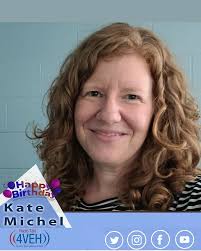 N ap mete vwa nou ansanm pou swete Kate Michel, ki se direktris Marketing  ak Kominikasyon nan Radyo-Tele 4VEH, Bòn Fèt!