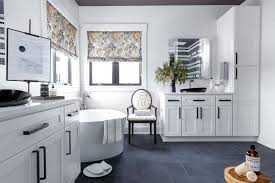 Is your bathroom in need of a new look? Pictures Of The Hgtv Smart Home 2020 Master Bathroom Tour The Hgtv Smart Home 2020 In Pittsburgh Hgtv