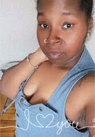 Shannon Benfield's Instagram, Twitter & Facebook