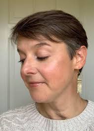 ✨No Makeup Palette✨ . Pretty with No Makeup Look✨ Nothing beats beautiful  skin with wearing minimal makeup...♥ Enhance your features with this No  Makeup palette that is specially designed for daily wear,