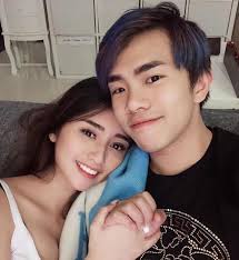 Singapore YouTuber and celebrity couple Jianhao Tan and Debbie Soon  expecting first child