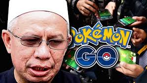 There have already been car accidents, robberies, injuries, even shootings, linked with pokémon go and the stupidity/carelessness of some of its players. Hentam Mufti Wilayah Persekutuan Kerana Pokemon Go Haram Ini 11 Fakta Tentang Beliau Korang Perlu Tahu