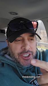 This may be one of the silkiest 'Hello Friends' we've ever heard from  Nantz. 🙌