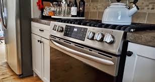 Spray dark baking sheet or frigidaire readycook™ air fry tray with cooking spray. Frigidaire Gallery 30 Gas Range With Air Fry Busted Wallet