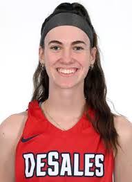 Lindsey Welsh's Instagram, Twitter & Facebook