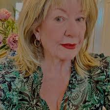 TAKING IT BACK: CNN anchor Brianna Keilar admitted that Sen. JD Vance  (R-OH) “served honorably” after she sparked backlash for suggesting he  embellished his military service. https://trib.al/EzPVzgN