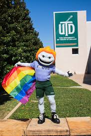 2022 Dallas Pride Parade - QUTD | The University of Texas at Dallas