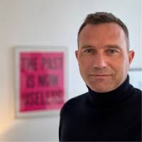 5100+ profilů „Hütter“