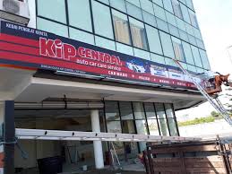 Agak pelik kalau beli kereta tanpa memasang filem cermin gelap (tinted). Signboard Murah Signboard Led Lightbox Kip Sentral Car Wash Salak Tinggi Sepang