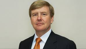 Maar de postzegels en munten in nederland zijn ruim een jaar later nog niet aangepast. Drie Stijltips Voor Onze Koning Willem Alexander Jfk