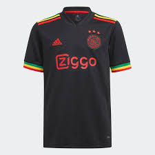 It's still regularly sung by the ajax fans. Ev59nifjl6l7im