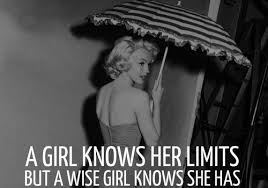 Estilo marilyn monroe marilyn monroe quotes marylin monroe pictures marylin monroe style norma jean marilyn monroe beautiful words beautiful i do really try to collect quotes of marilyn monroe. Marilyn Monroe Confidence Quotes Quotesgram