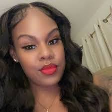 Antoinette Lawson's Instagram, Twitter & Facebook