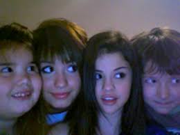Ash selena demi vanessa miley Jb <3