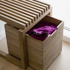 Die Rustikale Cutter Box Von Skagerak Aus Teakholz Bietet Viel Stauraum Hocker Holz Holzdesign Kleinmobel
