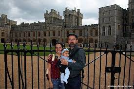 O castelo de windsor foi construído em torno de dois pátios: Castelo De Windsor Como Chegar E O Que Visitar Turista Profissional