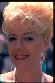 Actress Julie Goodyear In Character As Bet Lynch 1984 OLD TV PHOTO