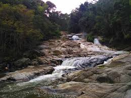 Descriptionair terjun chamang yang terletak dalam daerah bentong, pahang.jpg. Berkelah Di Air Terjun Chamang Bentong