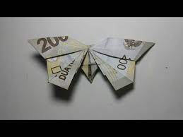 Bagi kamu yang baru belajar cara membuat karakter dengan kertas origami nah ide ini sangat cocok sekali untuk ditiru. Cara Membuat Origami Kupu Kupu Dari Uang Untuk Mahar Youtube
