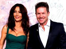 Mihaela rădulescu e foarte mândră de fiul ei de aproape 15 ani și postează deseori fotografii cu acesta pe rețelele de socializare. Mihaela RÄƒdulescu Nu Se AÈ™tepta La Asta Ce A FÄƒcut Felix Baumgartner DupÄƒ È™ase Ani De RelaÈ›ie Capital Ro