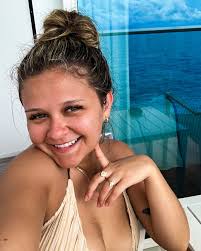 Juliana Carson (@juliana_cars) • Instagram photos and videos