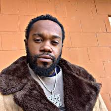 Should dogs be allowed to stay with their dying owners at the hospital?