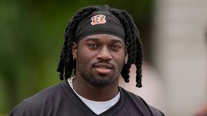 Schoolroom Sex Scandals: A look at female teacher-male student relationships