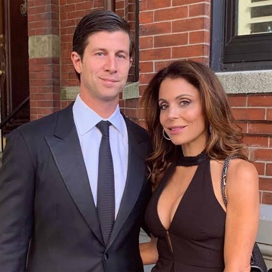 Bethenny Frankel Engaged to Paul Bernon After Finalizing Divorce from Jason  Hoppy : r/BravoRealHousewives