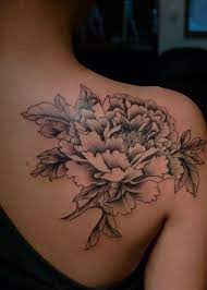 12 Amazing Tattoo Designs For Shoulder Blade Pretty Designs Flower Shoulder Tattoo Beautiful Flower Tattoos Shoulder Blade Tattoo